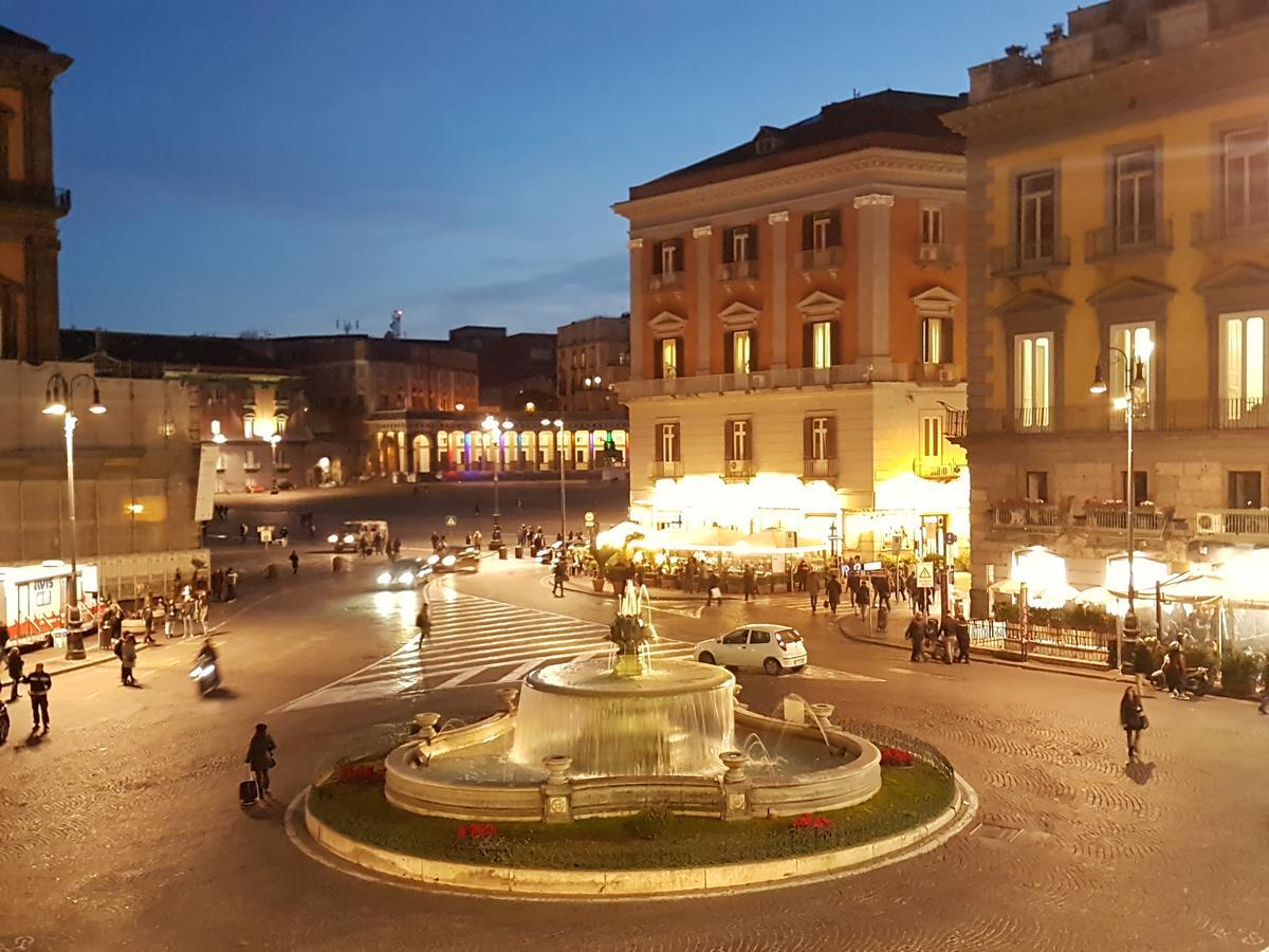 Residenza Dell'Opera Bed & Breakfast Naples Exterior photo